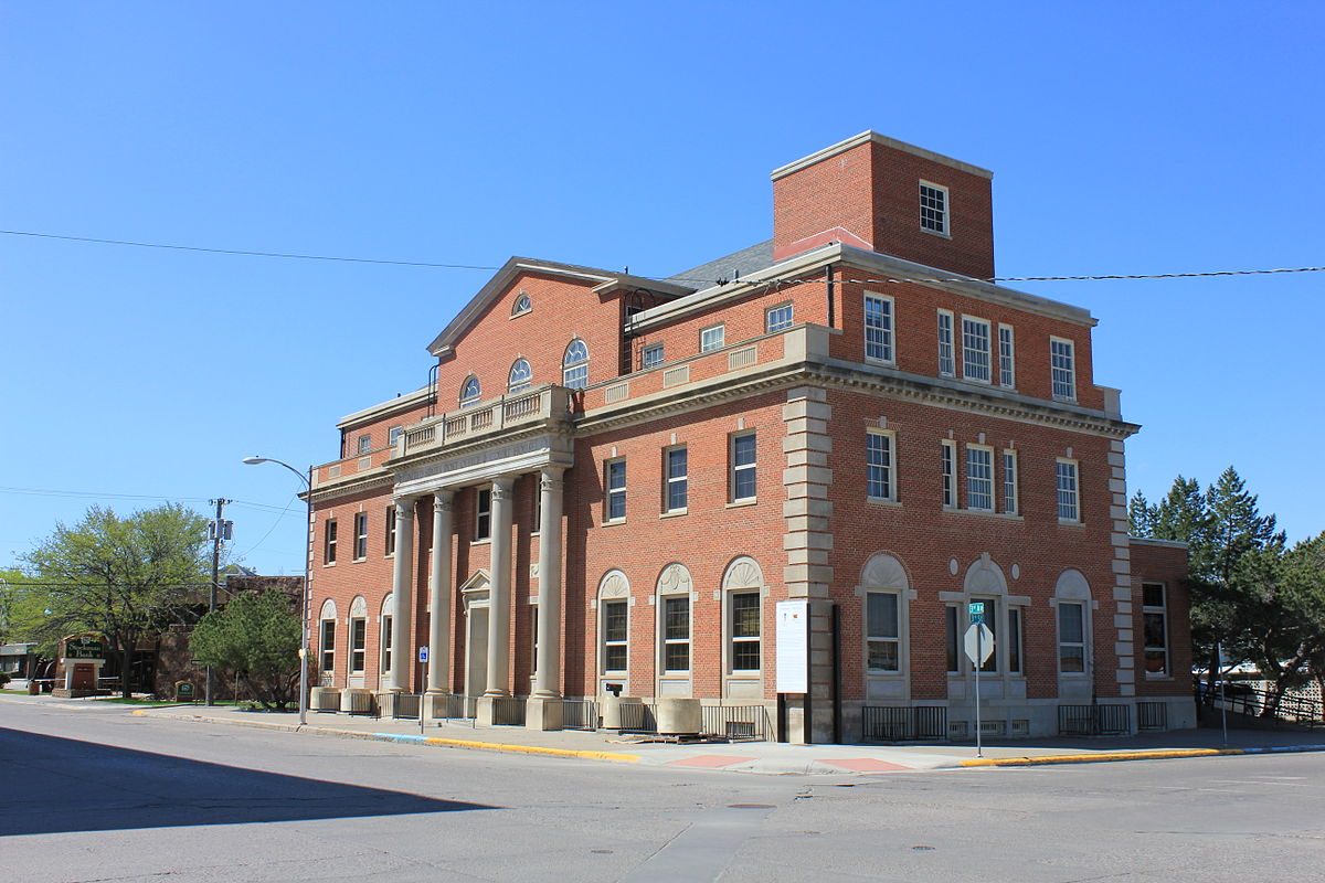 1200px-Corner_view_of_the_Old_Post_office_building_in_Havre,_Montana