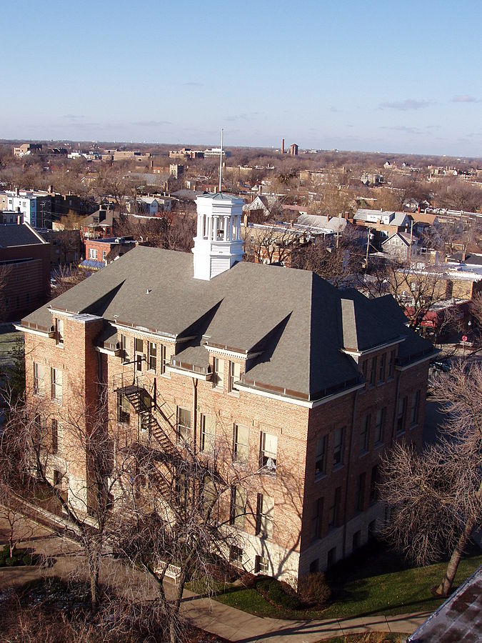 675px-Roof_of_Carlson_016