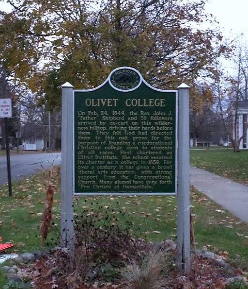 Olivet_College_sign