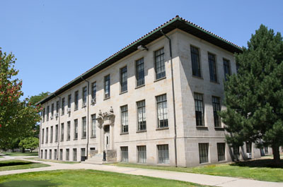 UDM_Chemistry_Building_exterior